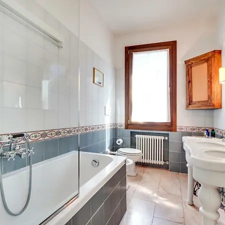 Ca' Papadopoli With Garden And Terrace Apartment Venedig