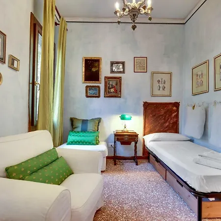 Apartment Ca' Papadopoli With Garden And Terrace *